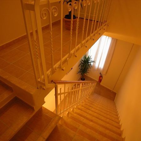 Guest House Roma Prato Exterior photo